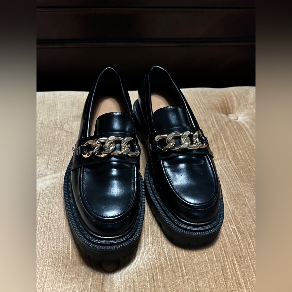 Black Leather Loafers with Gold Chain